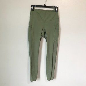 THE NORTH FACE Green FlashDry Pocket Leggings